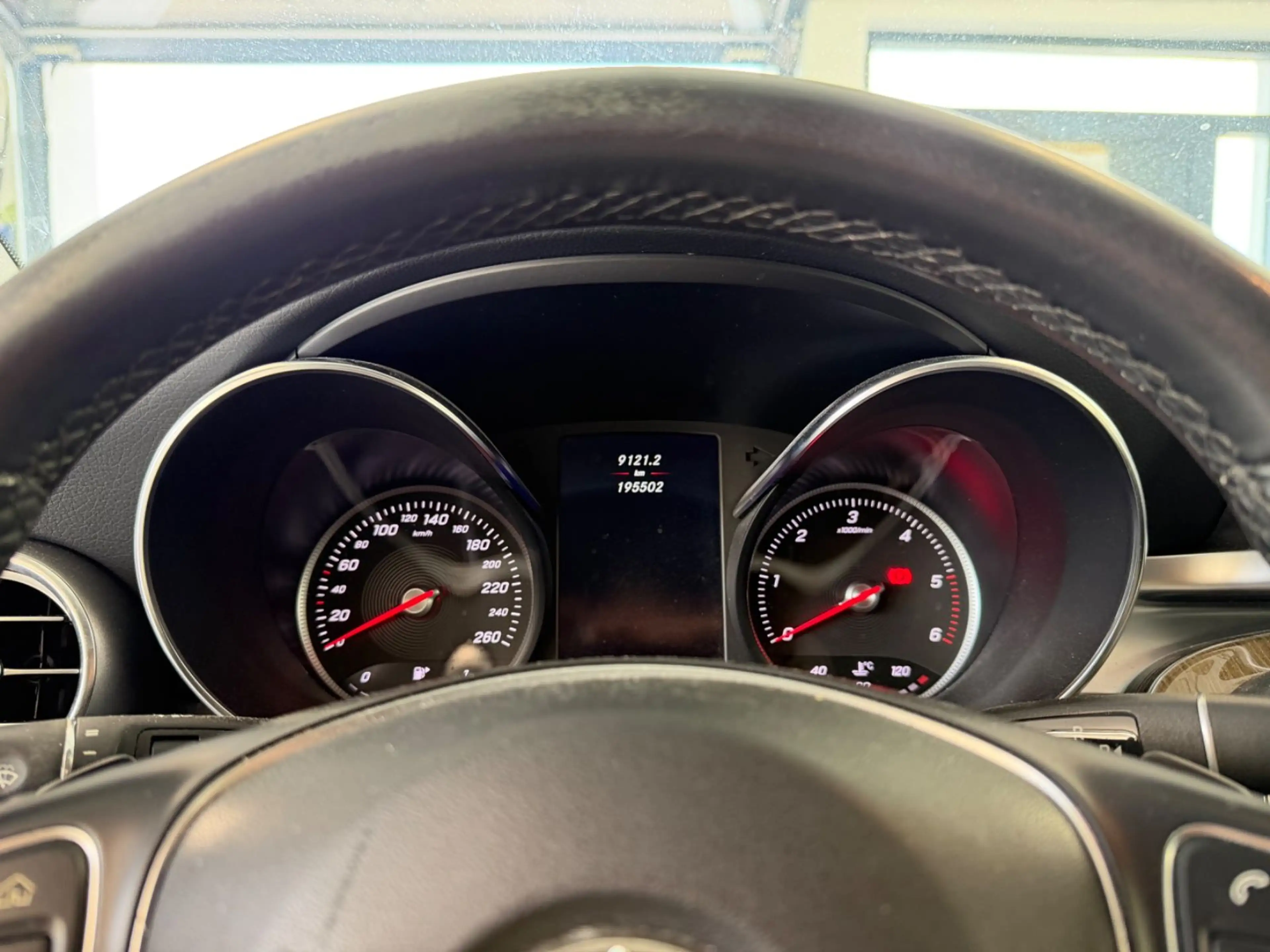 Mercedes-Benz C 200 d T Avantgarde | Night | LED | Navi | SHZ — photo 13