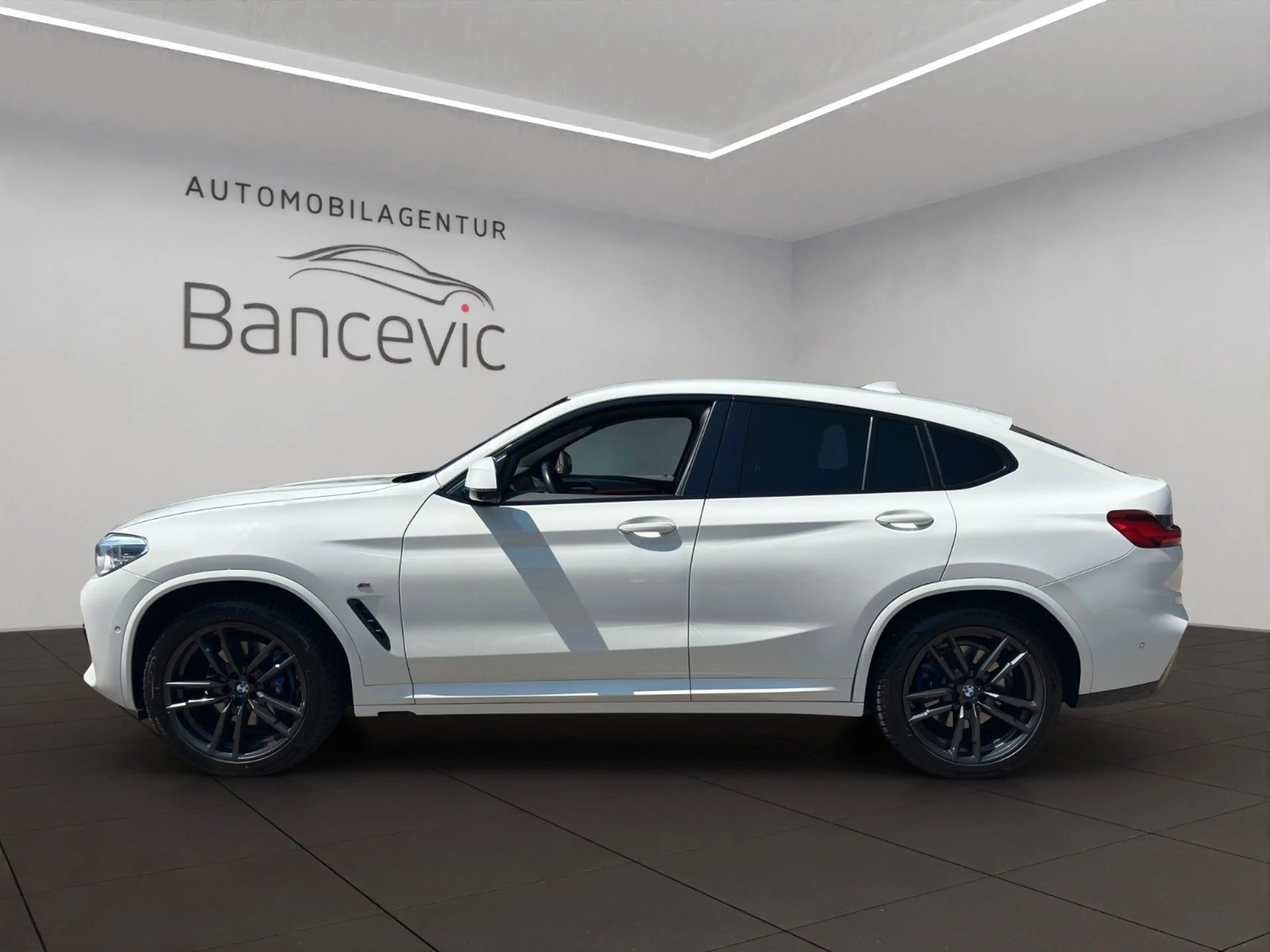 BMW X4 M40d*LED*HUD*DrivingAssistant*360grad*Leder — photo 2