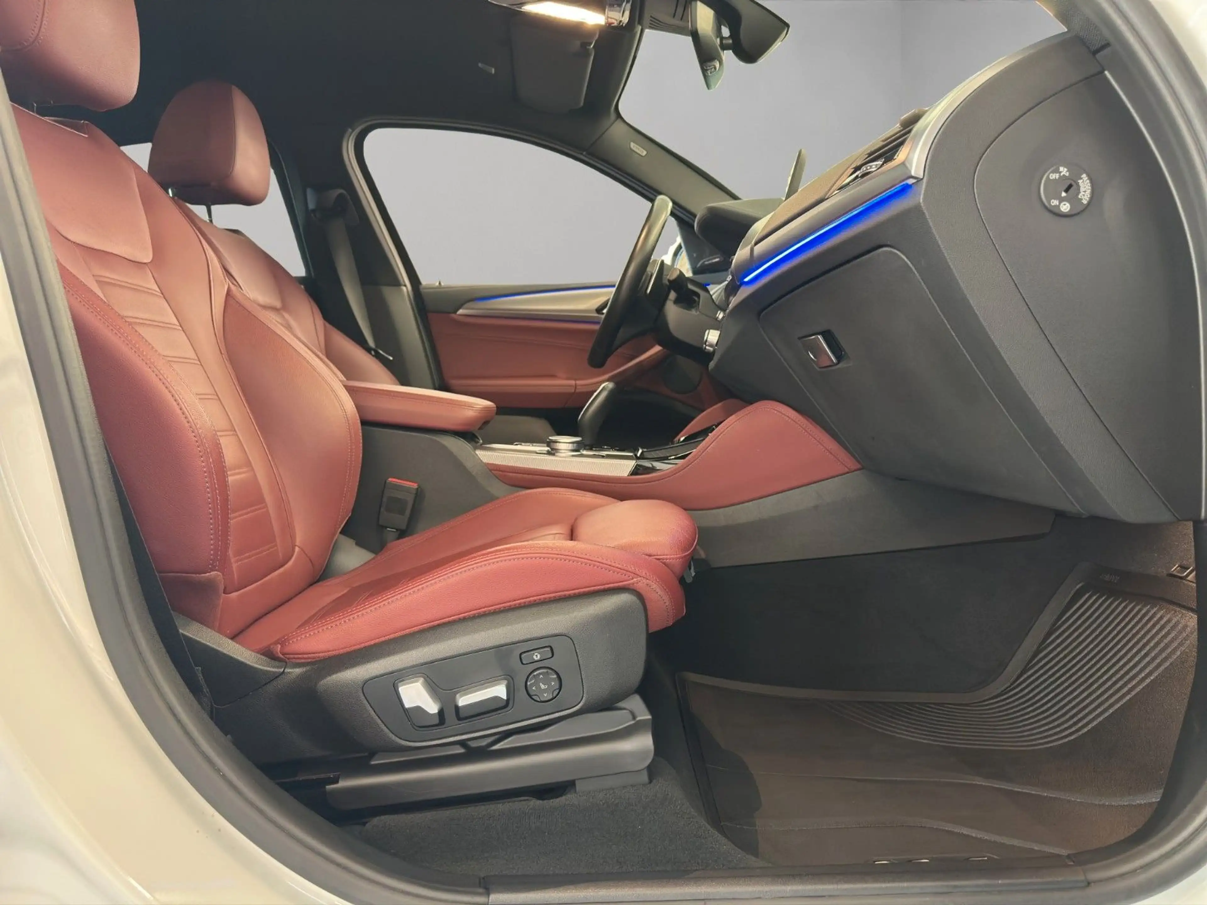 BMW X4 M40d*LED*HUD*DrivingAssistant*360grad*Leder — photo 16