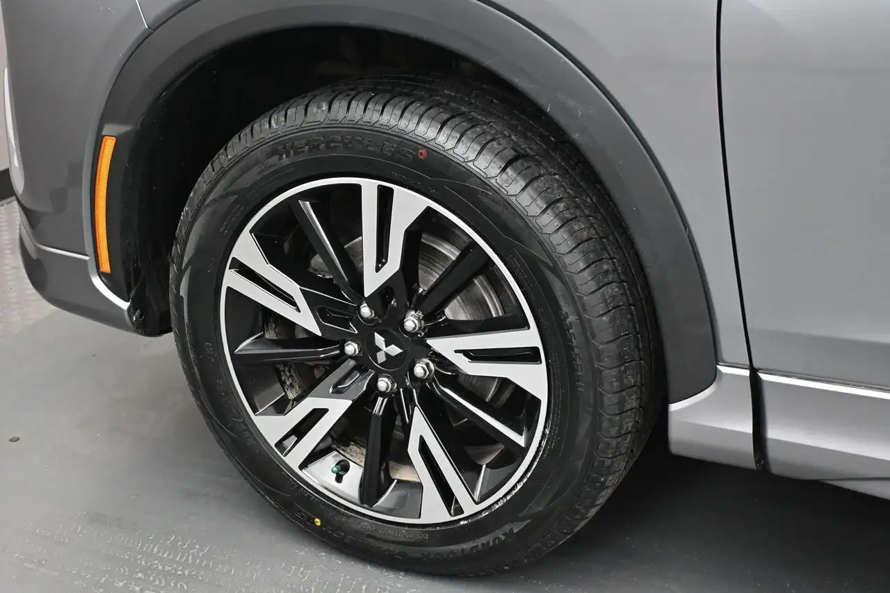 Mitsubishi Eclipse Cross photo Mitsubishi Eclipse Cross