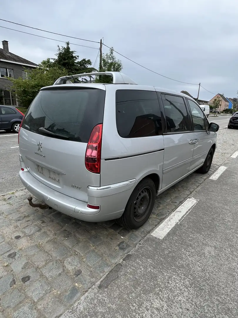 Peugeot 807 2.0 HDi Active FAP / 7 PERSON Plateado - 1