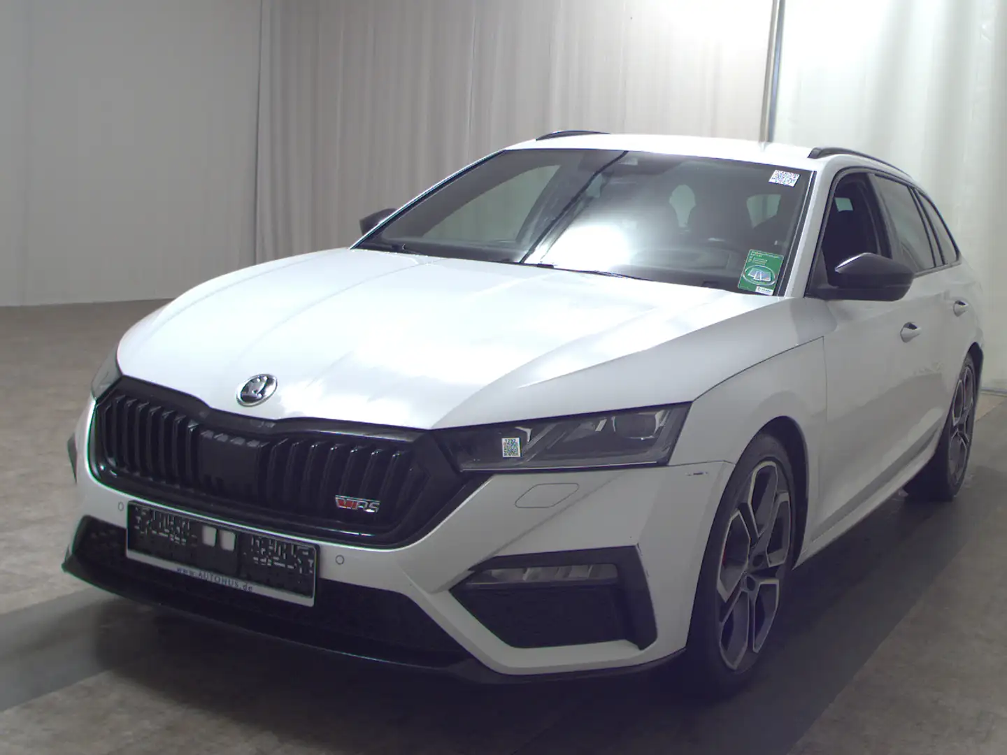 Skoda Octavia Combi 2.0 TSI RS AHK Navi LED el.Heck Fehér - 2