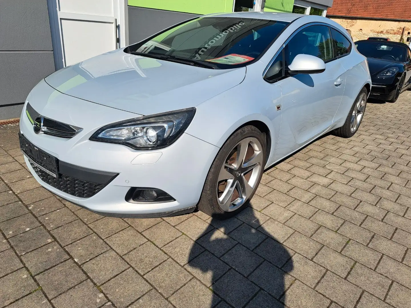 Opel Astra J GTC Innovation "Navi-Xenon-Sport" Gris - 2