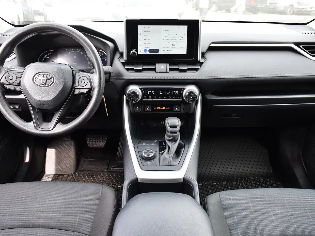 Toyota RAV 4 снимка Toyota RAV 4