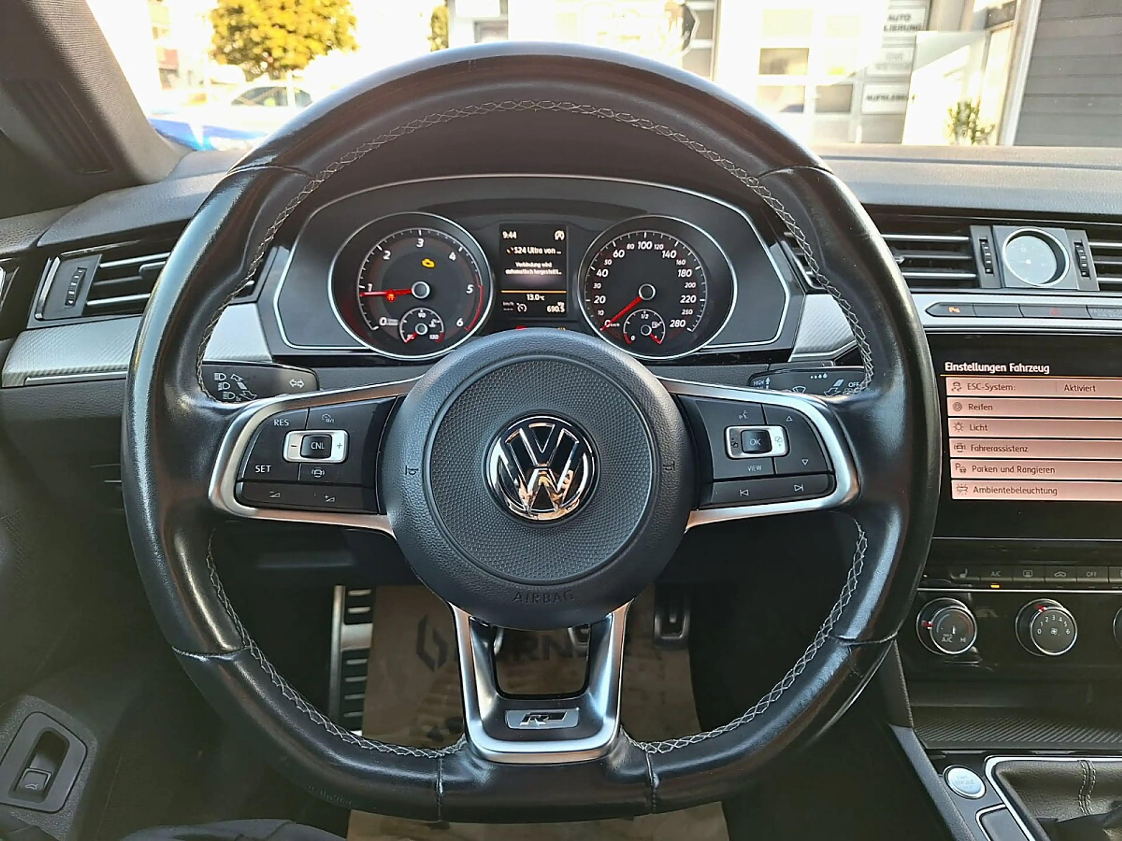 Volkswagen Arteon R-Line 2,0 TDI SCR — photo 12