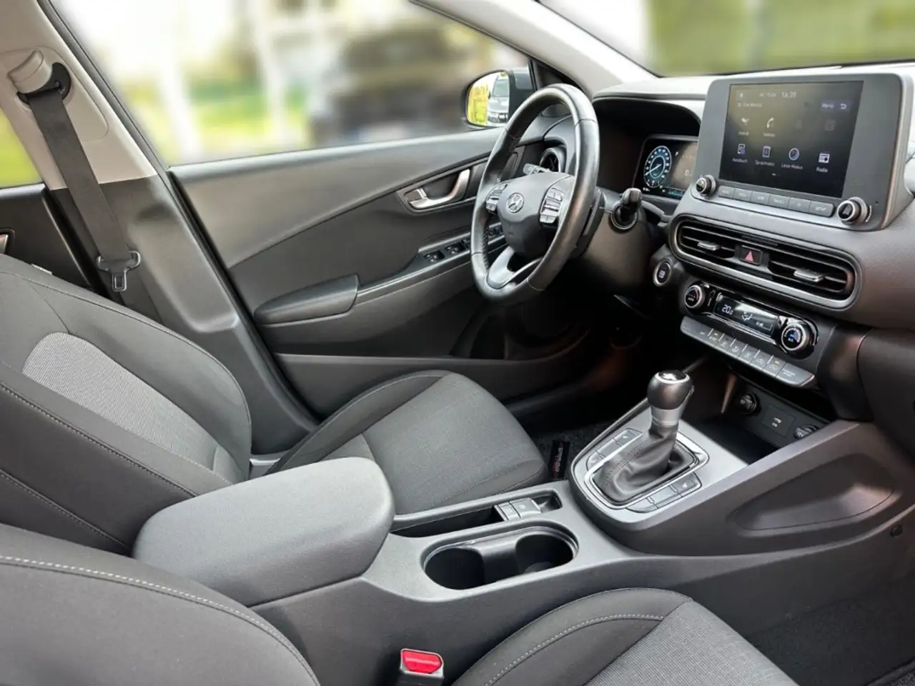 Hyundai KONA *1.6 Select *Hyb*SCHECK*1.Hand*LED*RFK*LKH* 24