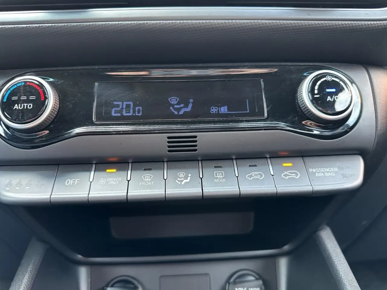 Hyundai KONA *1.6 Select *Hyb*SCHECK*1.Hand*LED*RFK*LKH* 30