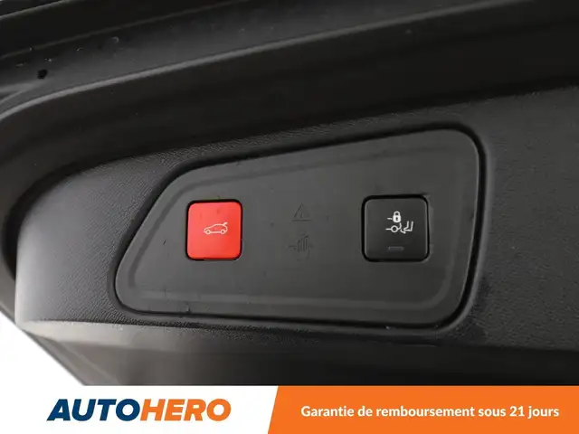 Peugeot 3008 view 19