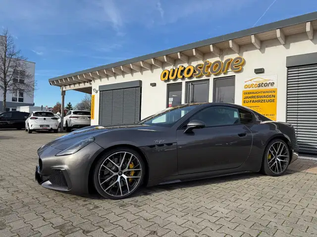 Maserati GranTurismo 3.0 V6 Trofeo AWD 404 kW (549 PS), Autom. 8-Gan...