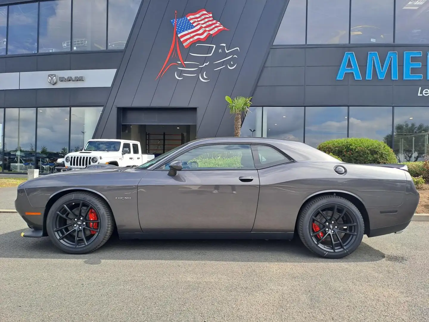 Dodge Challenger R/T plus Shaker V8 5,7L Grau - 2