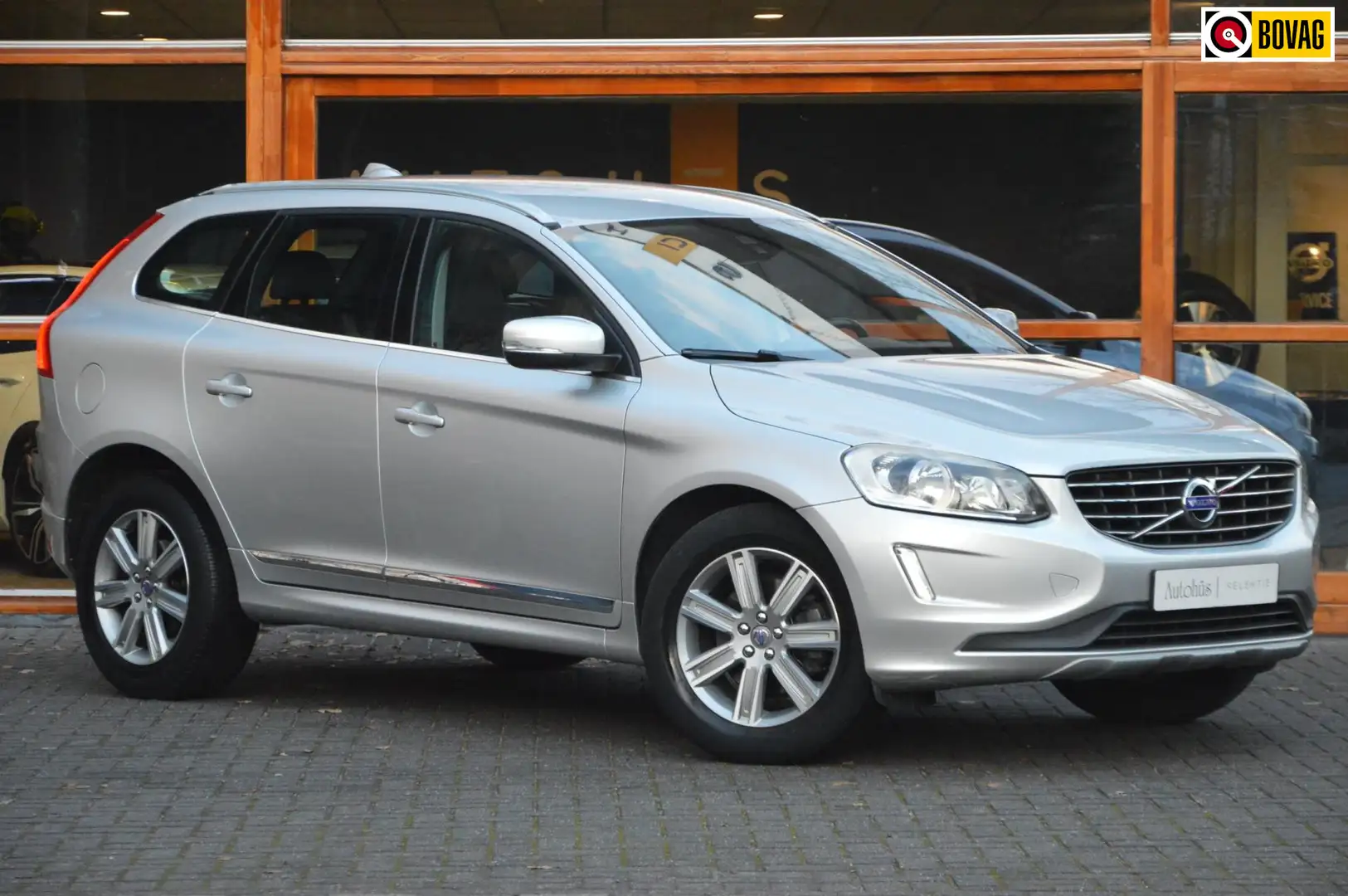 Volvo XC60 T5 AWD Inscription | Trekhaak 2000KG | Dealer onde Argent - 1