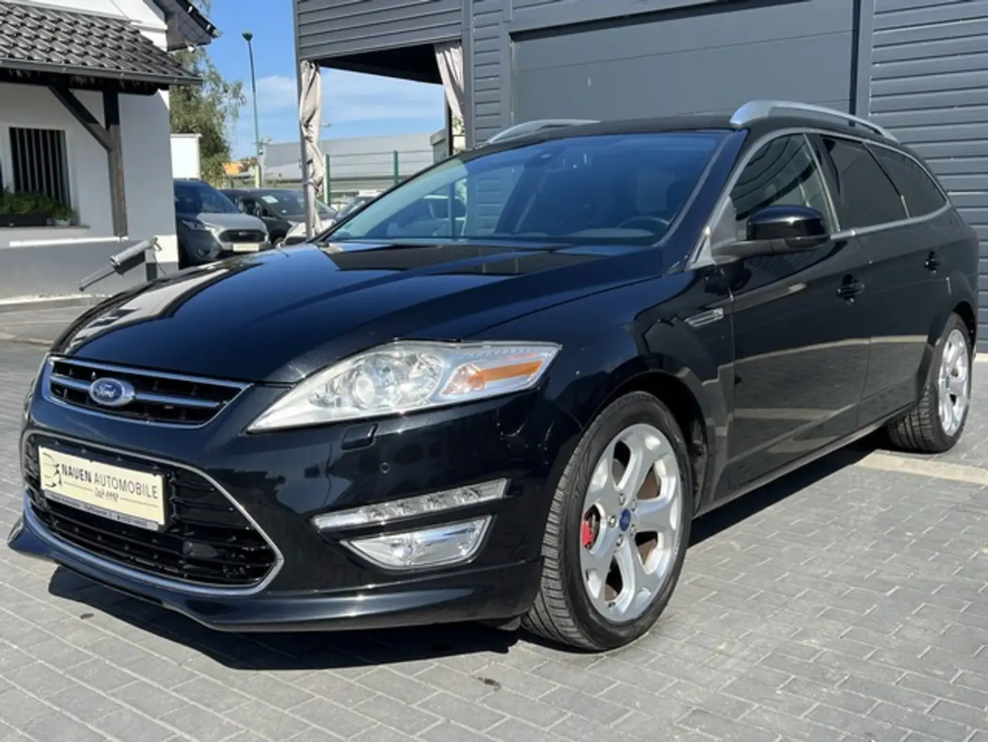 Ford Mondeo Turnier Titanium Automatik+Standhzg+PDC+Tempomat Schwarz - 1