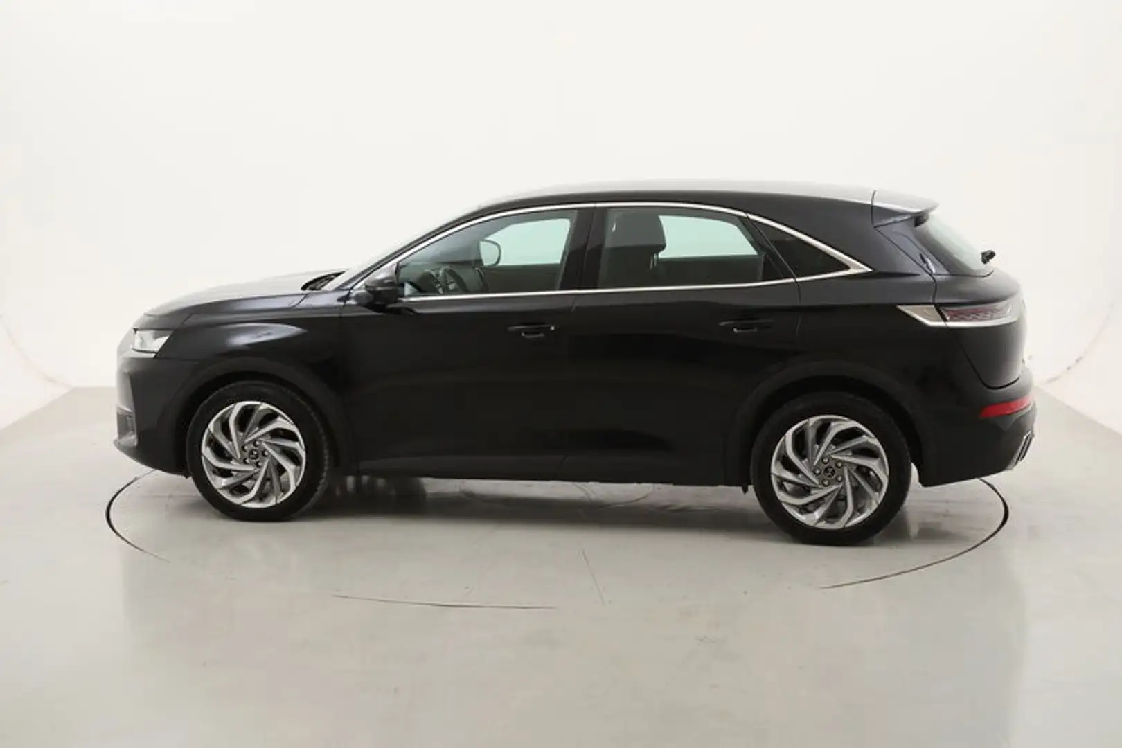 DS Automobiles DS 7 Crossback Business 2.0 Diesel 177CV Nero - 2
