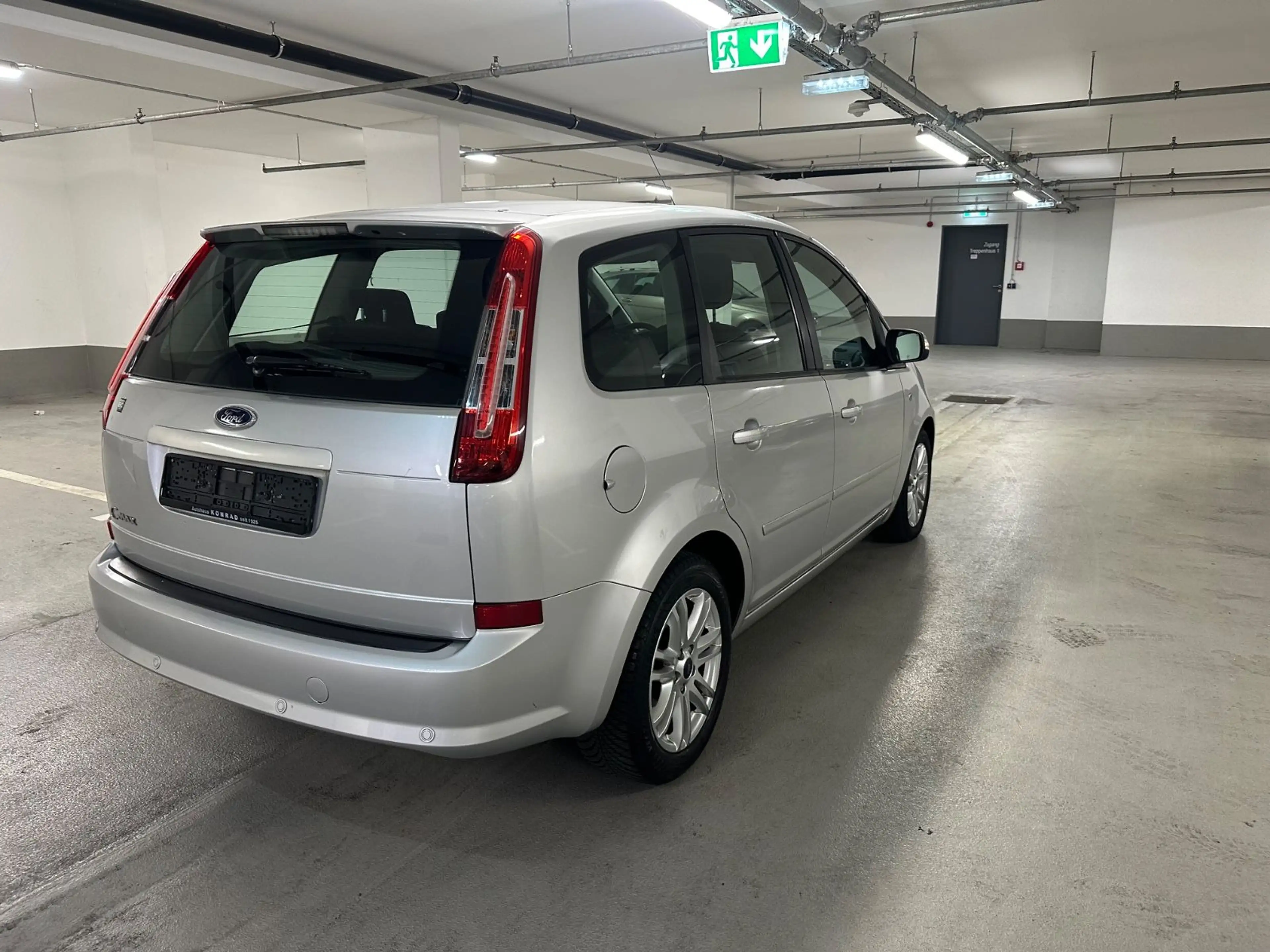 Ford C-Max C-MAX Ghia — photo 5