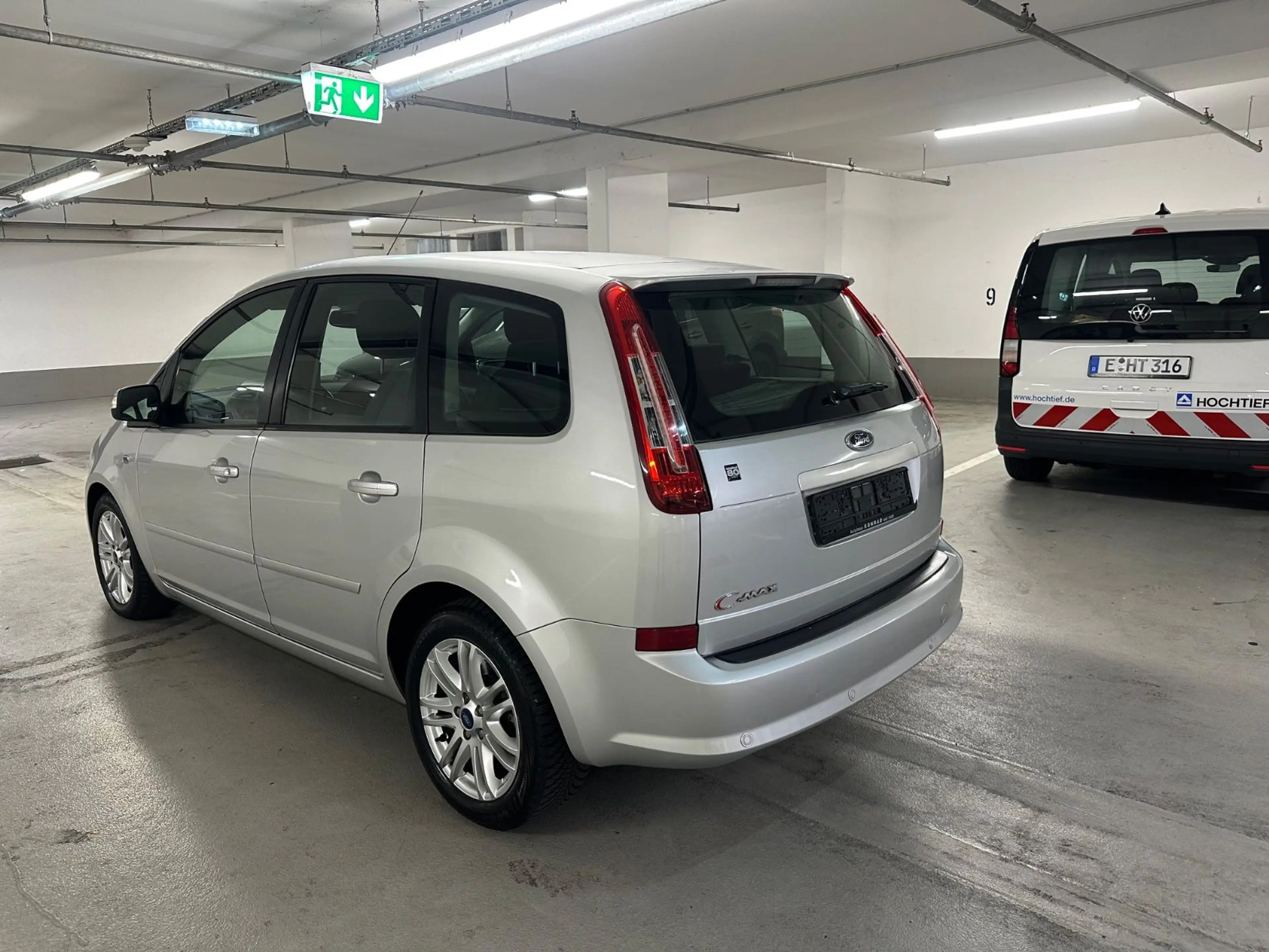 Ford C-Max C-MAX Ghia — photo 6