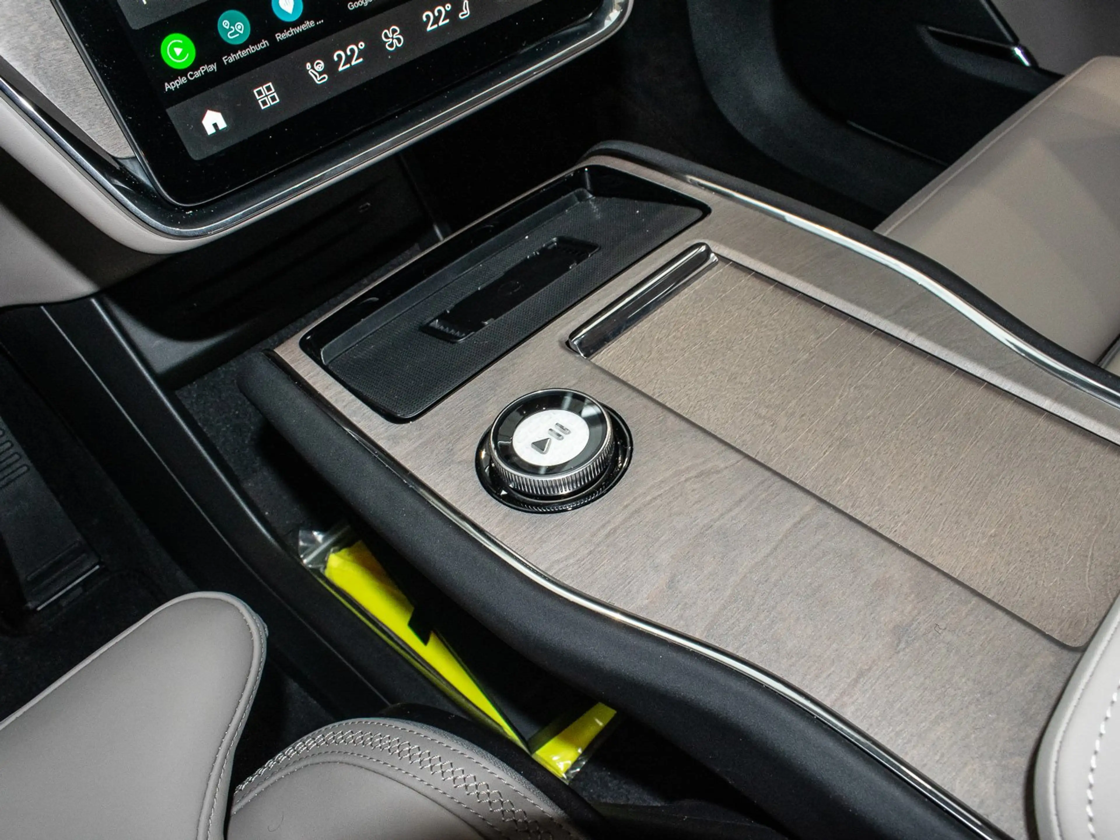 Volvo EX90 Twin Ultra Performance Pure Electric — photo 14