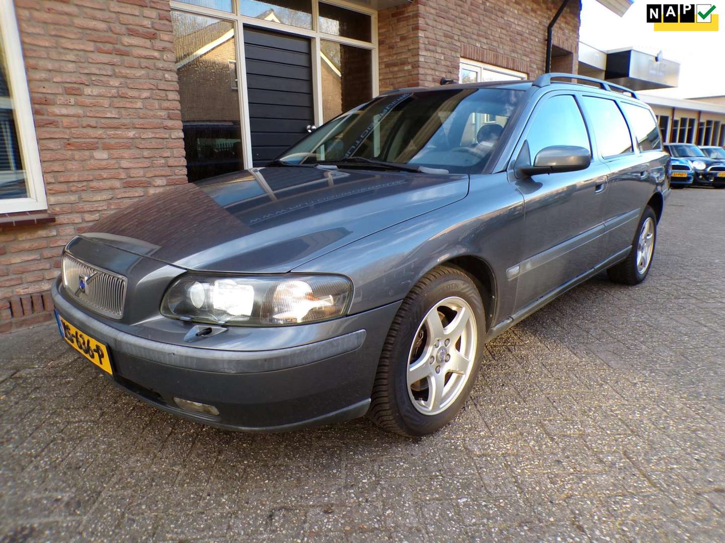Gebruikt 2009 Volvo V70 Summum 200 PK Stationwagen – 6991HH HH Rheden Gebruikt 2009 Volvo V70 Summum 200 PK Stationwagen – 6991HH HH Rheden