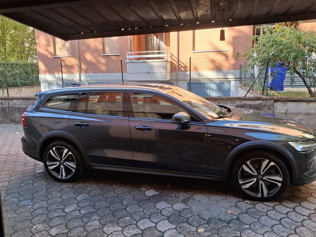 Volvo V60 Cross Country