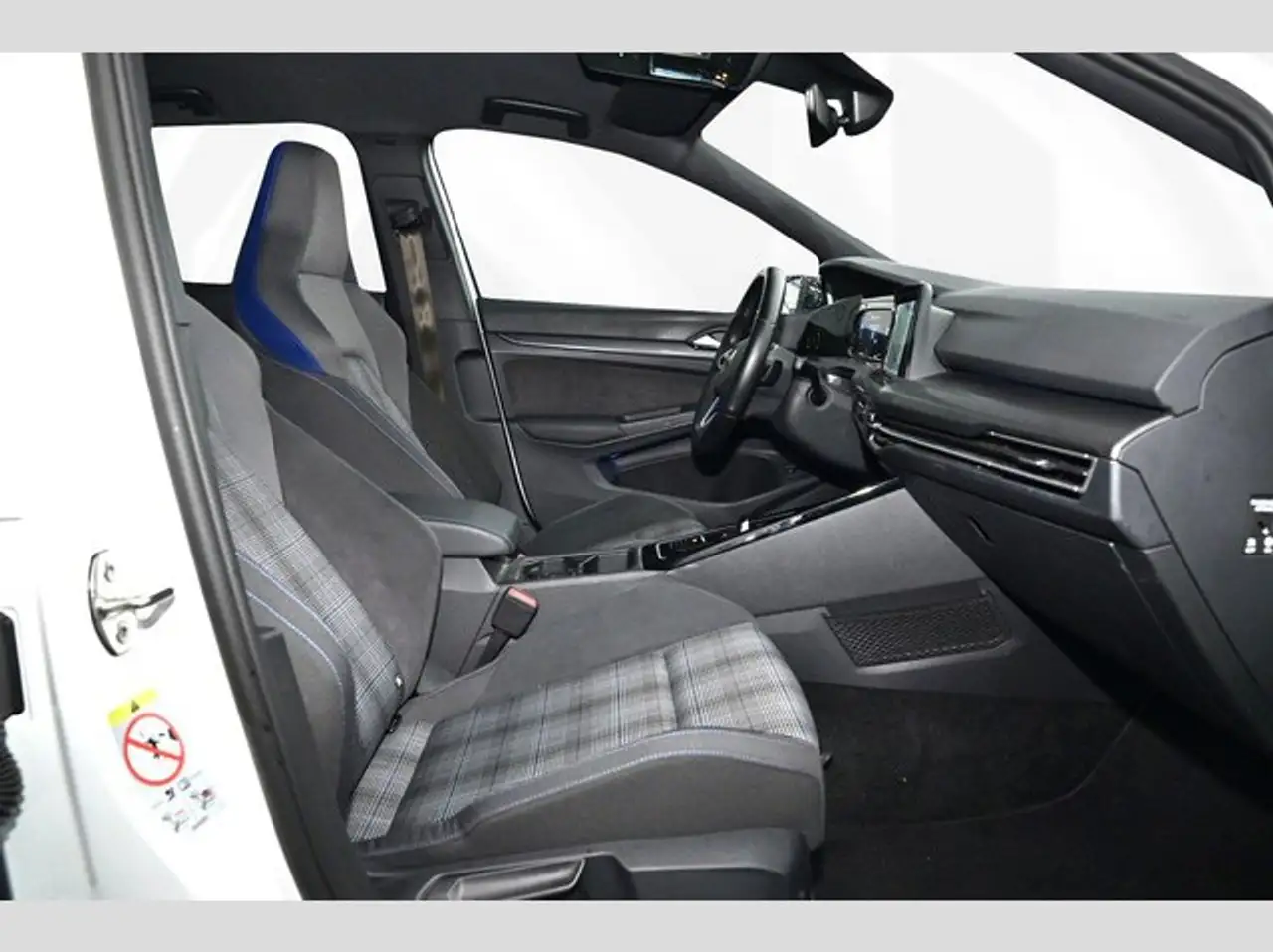 Volkswagen Golf GTE VIII 1.4 eHybrid GTE 6