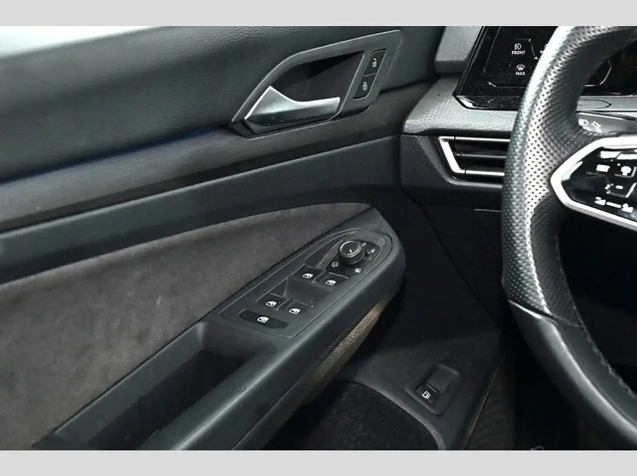 Volkswagen Golf GTE VIII 1.4 eHybrid GTE 16