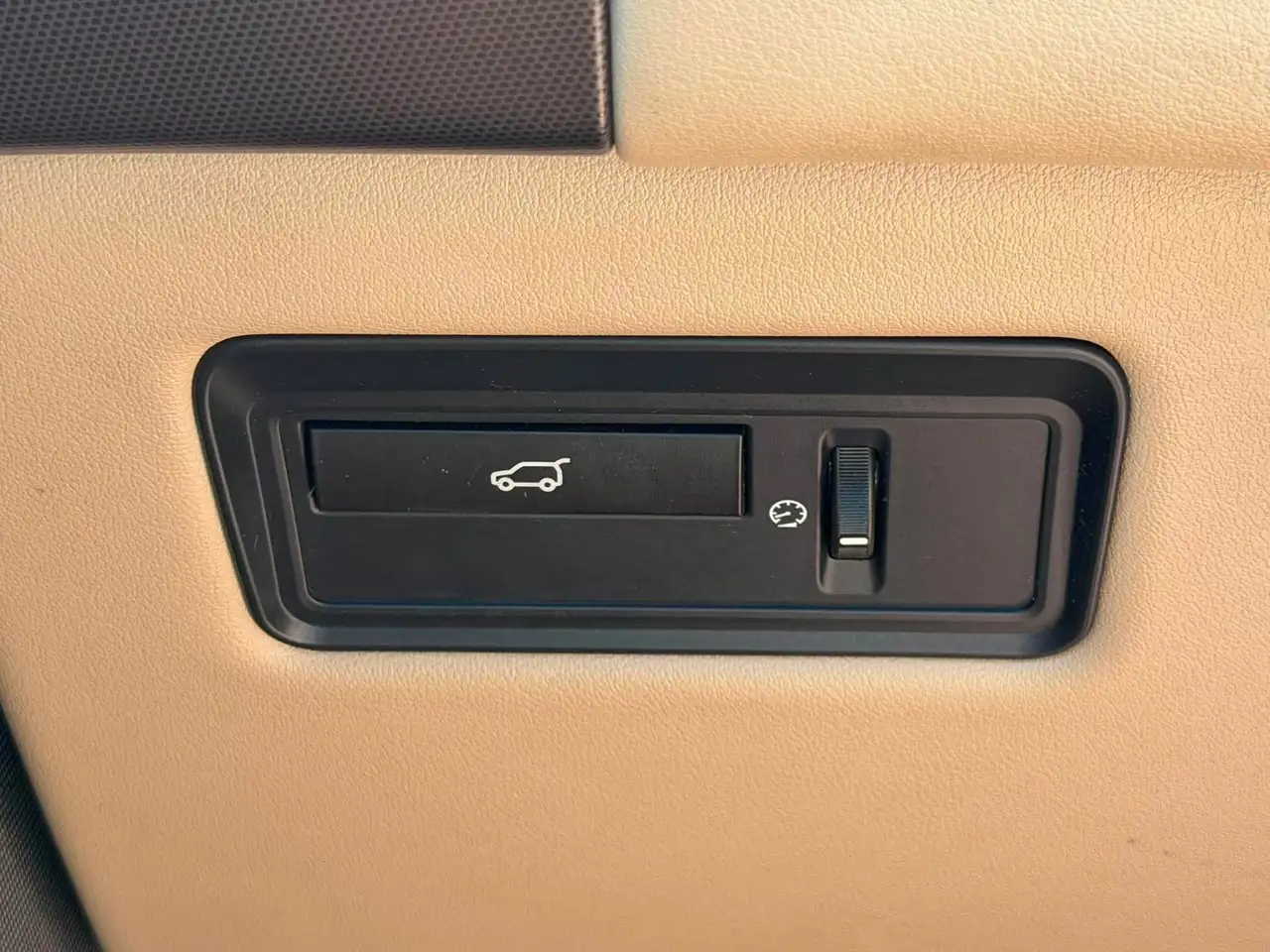 Land Rover Range Rover Sport снимка Land Rover Range Rover Sport
