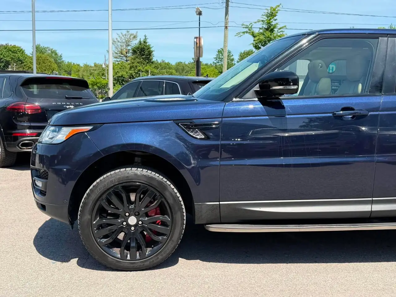 Land Rover Range Rover Sport снимка Land Rover Range Rover Sport