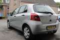 Toyota Yaris 1.0 VVTi Spirit Grau - thumbnail 4
