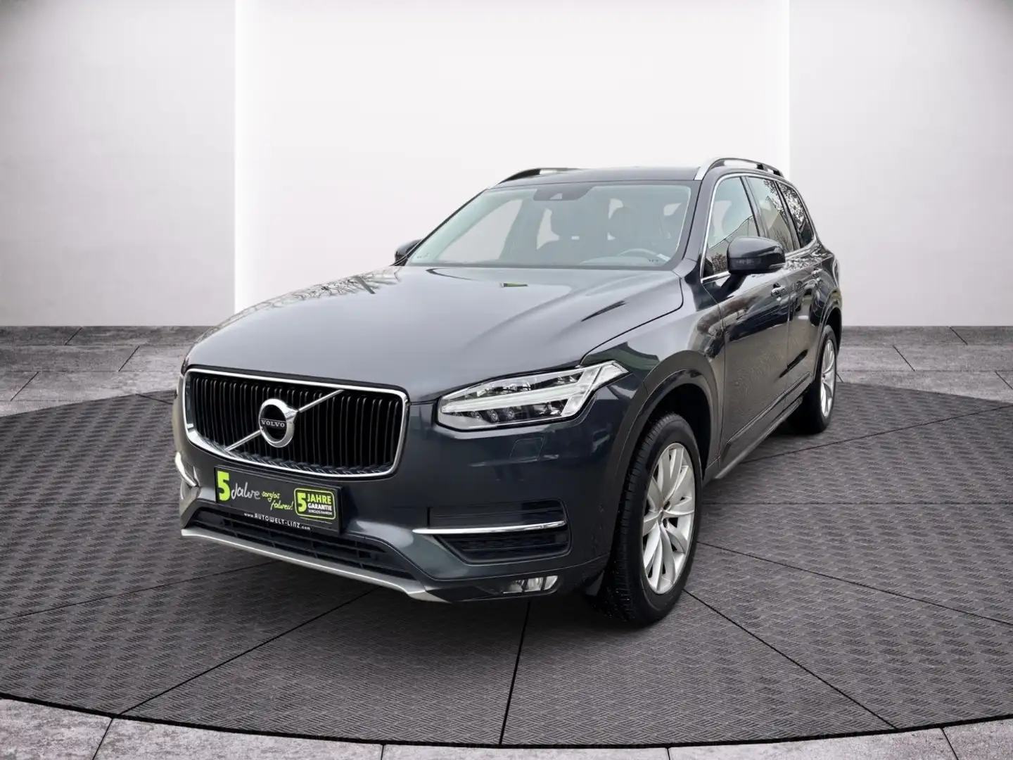 Volvo XC90 D4 Momentum AHK+LED+Navi+Standh. Grau - 2