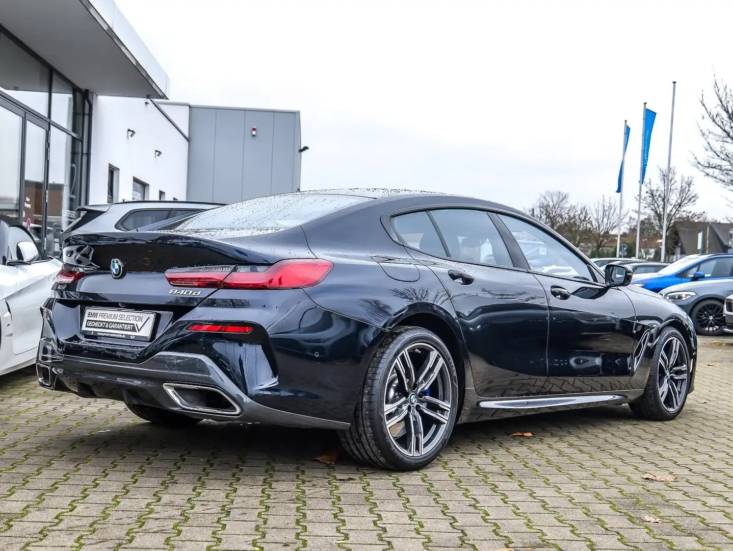 BMW 840 d xDrive MSport Glasd. Pano SoftClose H/K Laser Zwart - 2