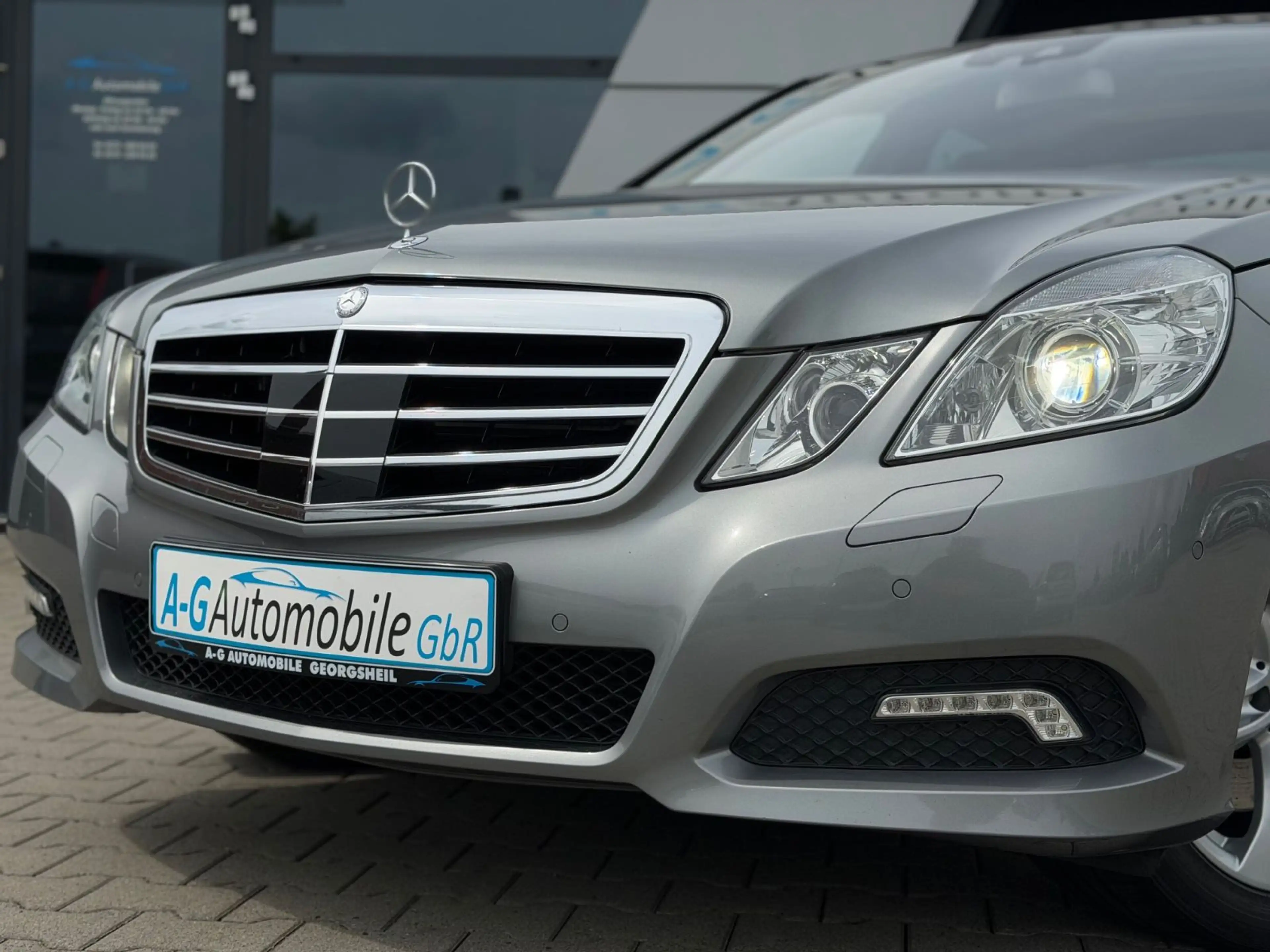 Mercedes-Benz E 350 CDI Limousine Distronic Plus Pano Kamera — photo 3