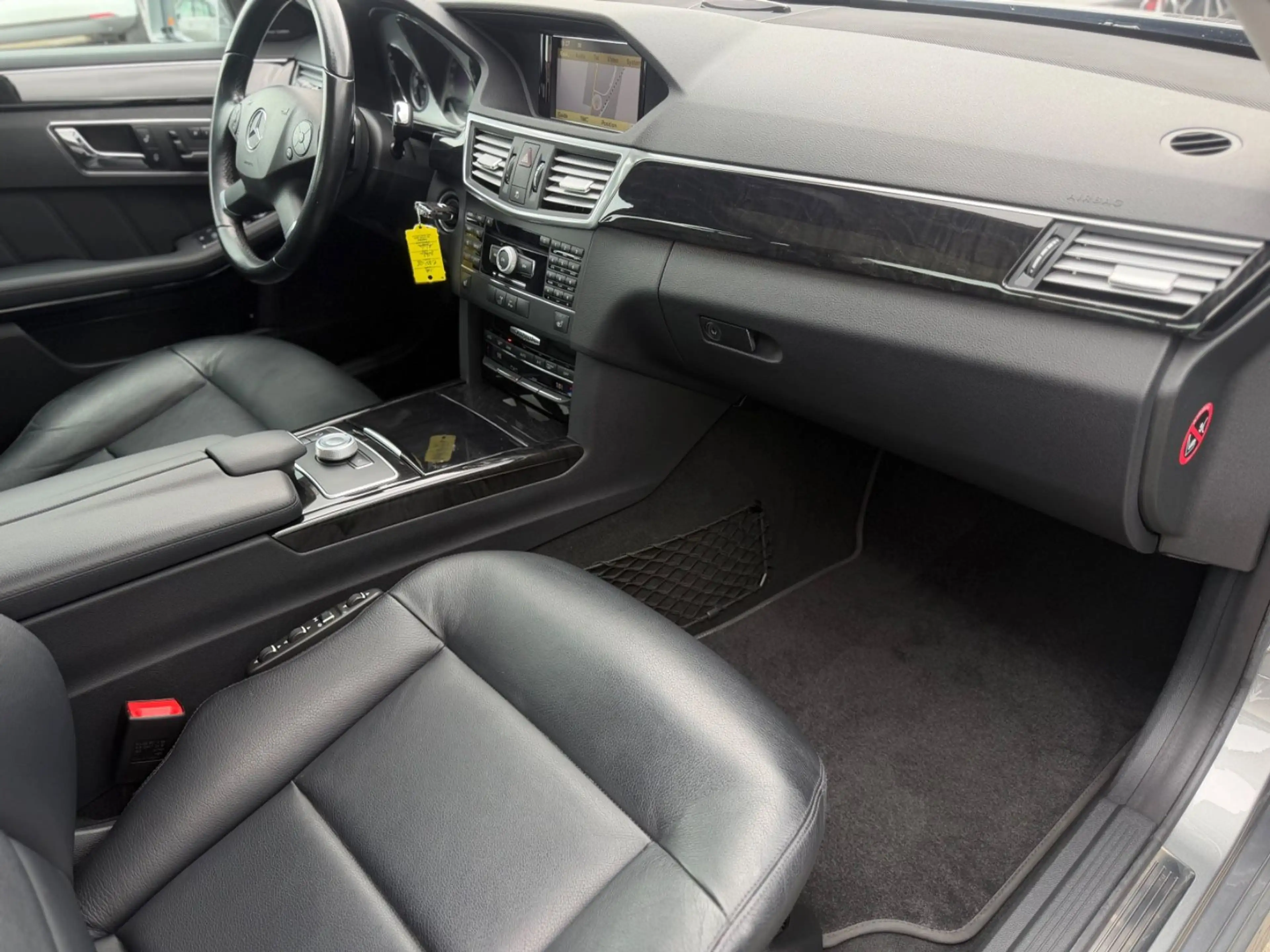 Mercedes-Benz E 350 CDI Limousine Distronic Plus Pano Kamera — photo 15