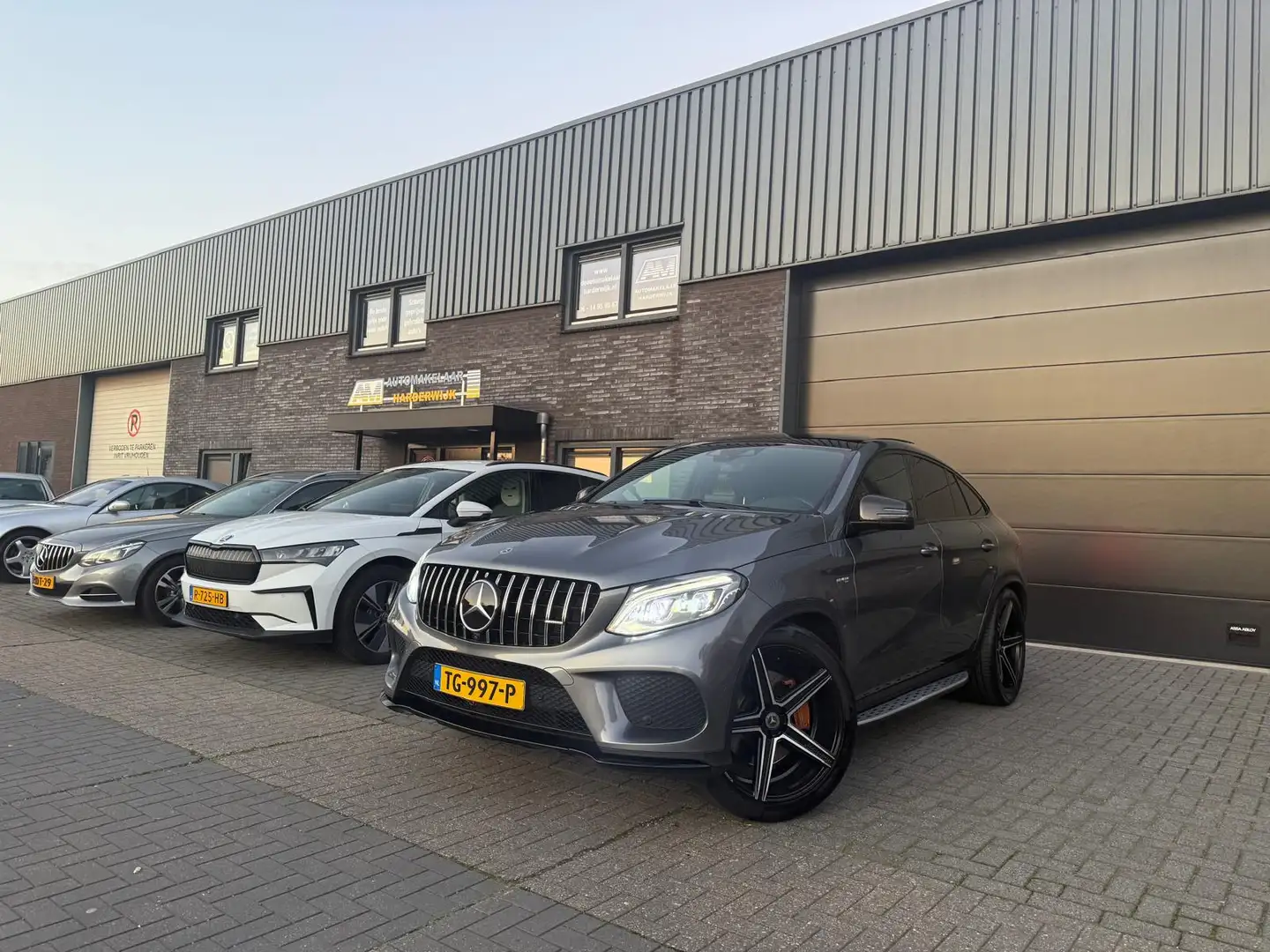 Mercedes-Benz GLE 43 AMG Coupé 4MATIC | 12 MND GARANTIE | PANO DAK | BOM VO Gris - 1