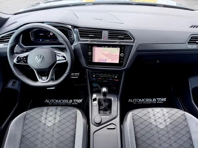 Volkswagen Tiguan view 11