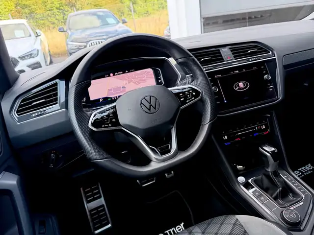 Volkswagen Tiguan view 10