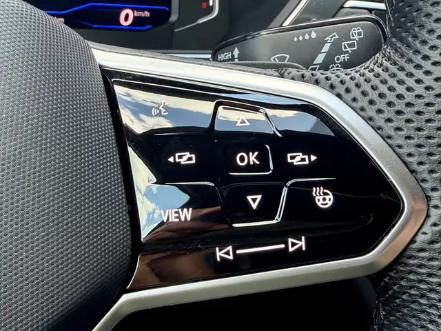 Volkswagen Tiguan view 19