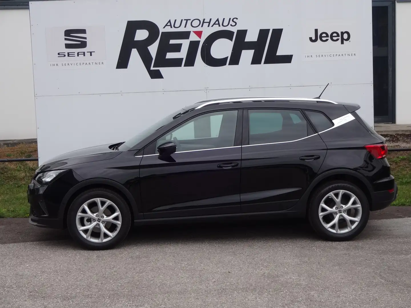 SEAT Arona 1,0 Eco TSI FR Austria Austria Negro - 1