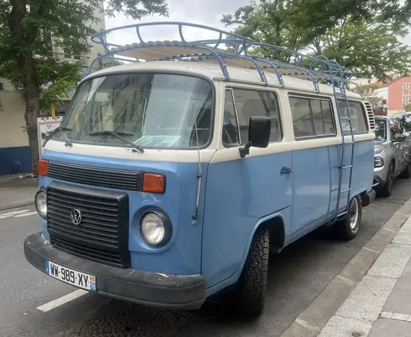 Volkswagen T2 9 pax  collection