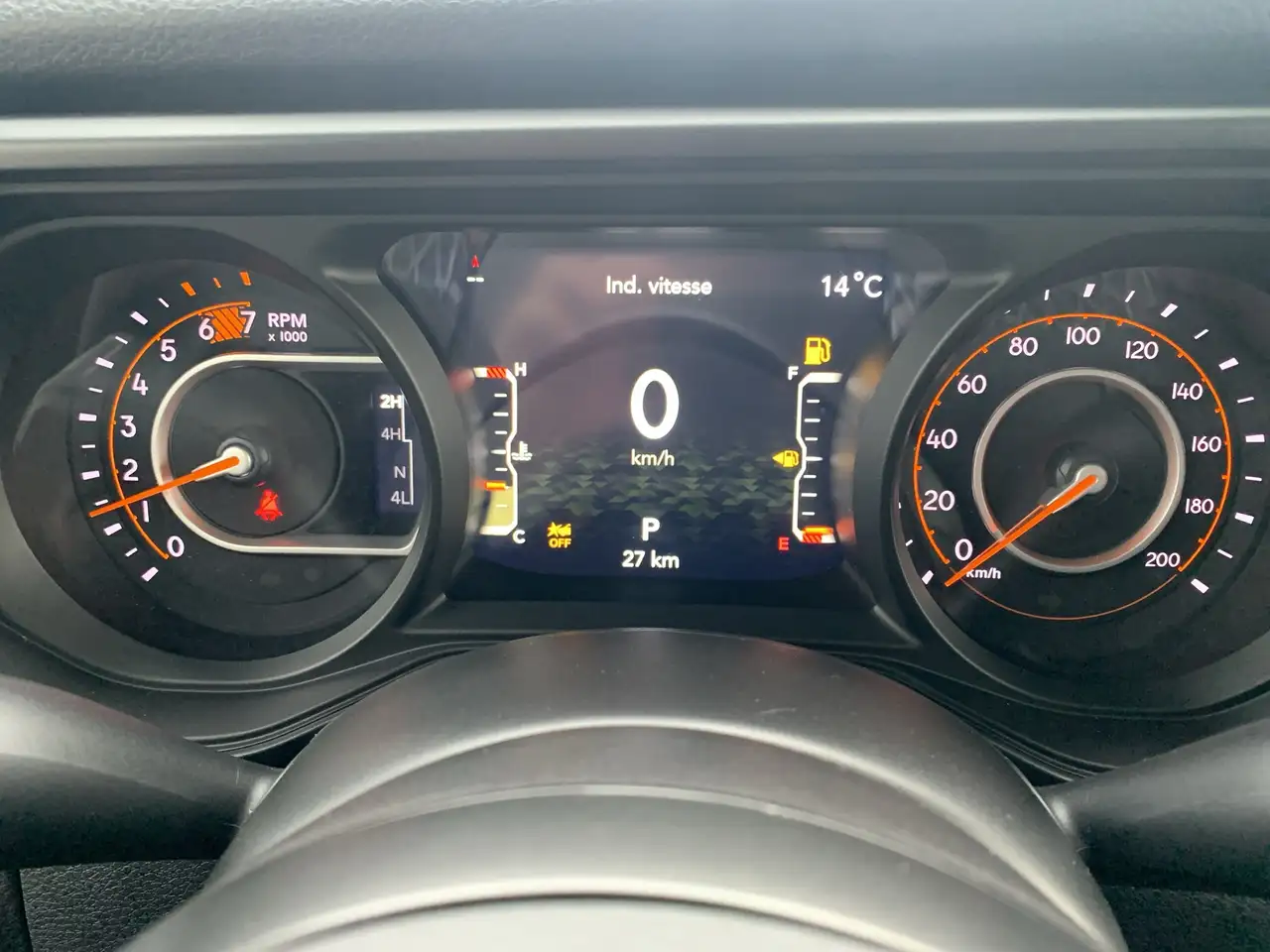 Jeep Wrangler снимка Jeep Wrangler