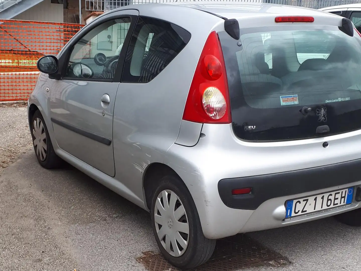 Peugeot 107 107 3p 1.0 12v Sweet Years 2tronic Argento - 2
