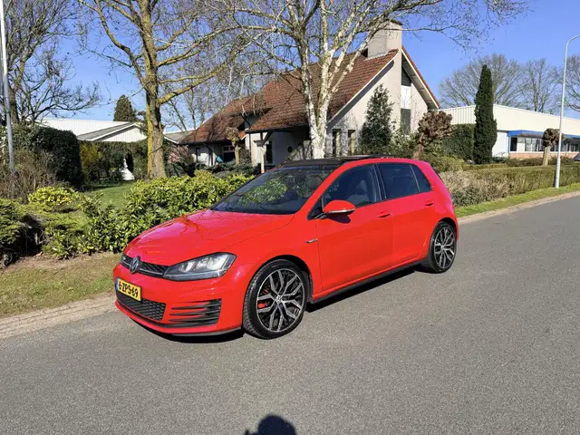 Volkswagen Golf GTD 7 2.0 TDI 184PK DSG•Pano