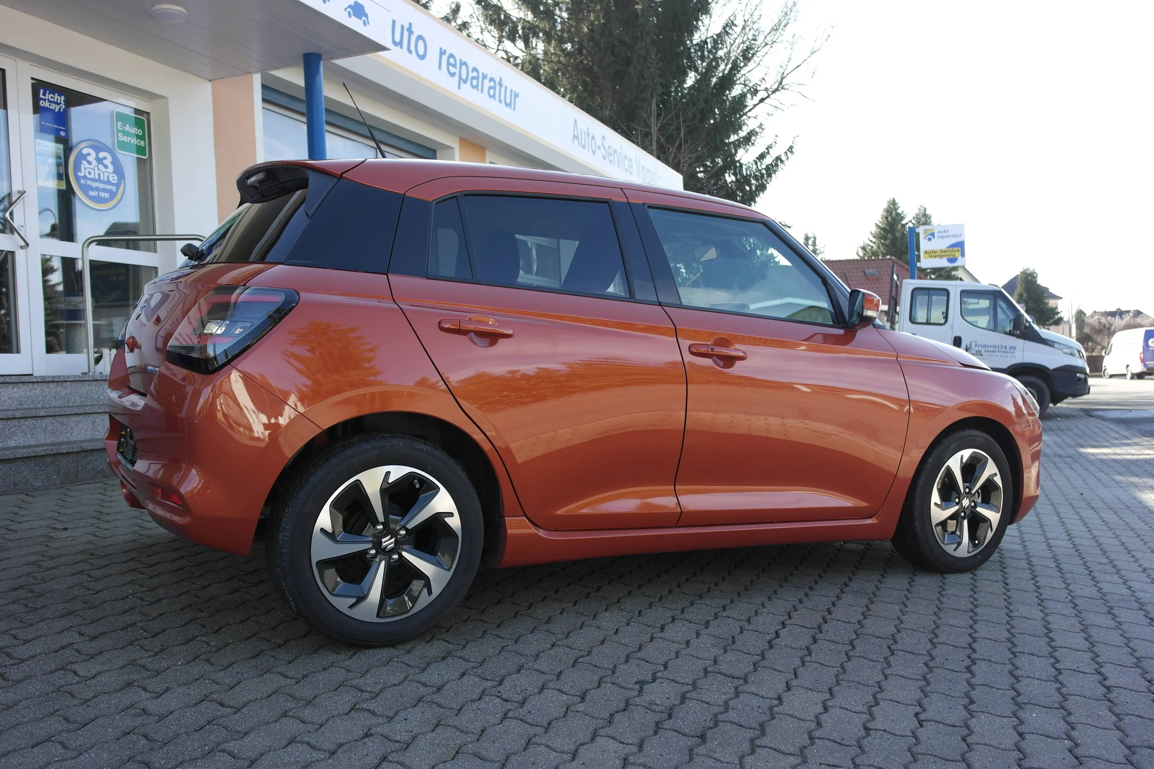 Suzuki Swift Swift 1.2 Dualjet Hybrid Comfort+,Navi,SHZ,wie NEU — photo 2
