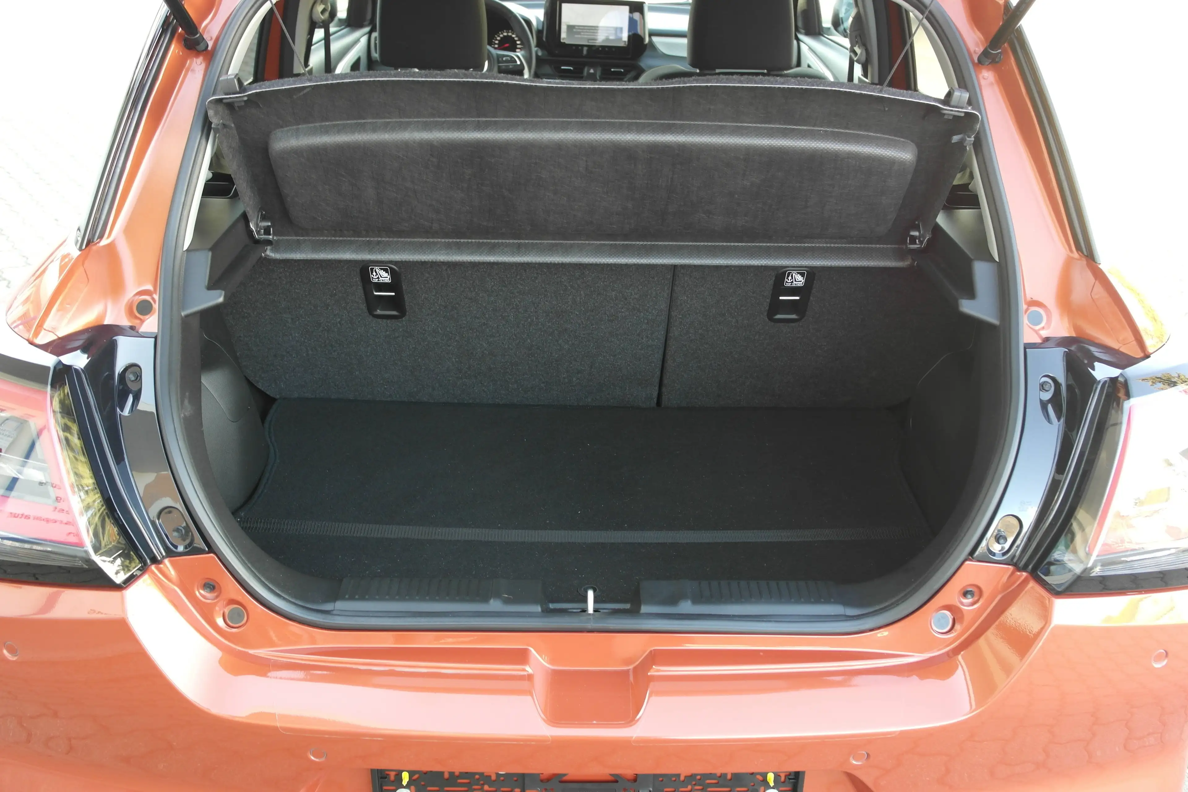 Suzuki Swift Swift 1.2 Dualjet Hybrid Comfort+,Navi,SHZ,wie NEU — photo 4