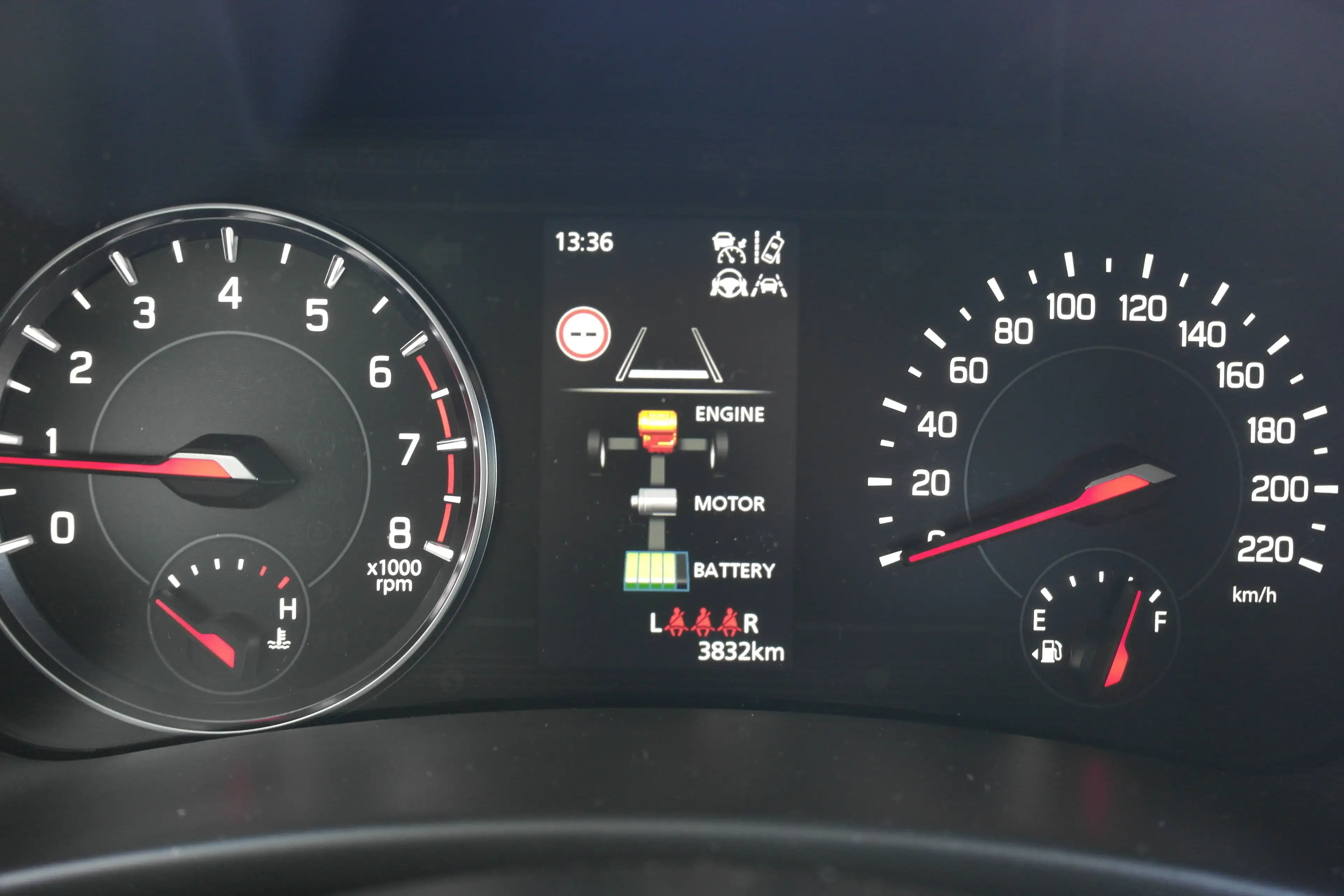 Suzuki Swift Swift 1.2 Dualjet Hybrid Comfort+,Navi,SHZ,wie NEU — photo 11