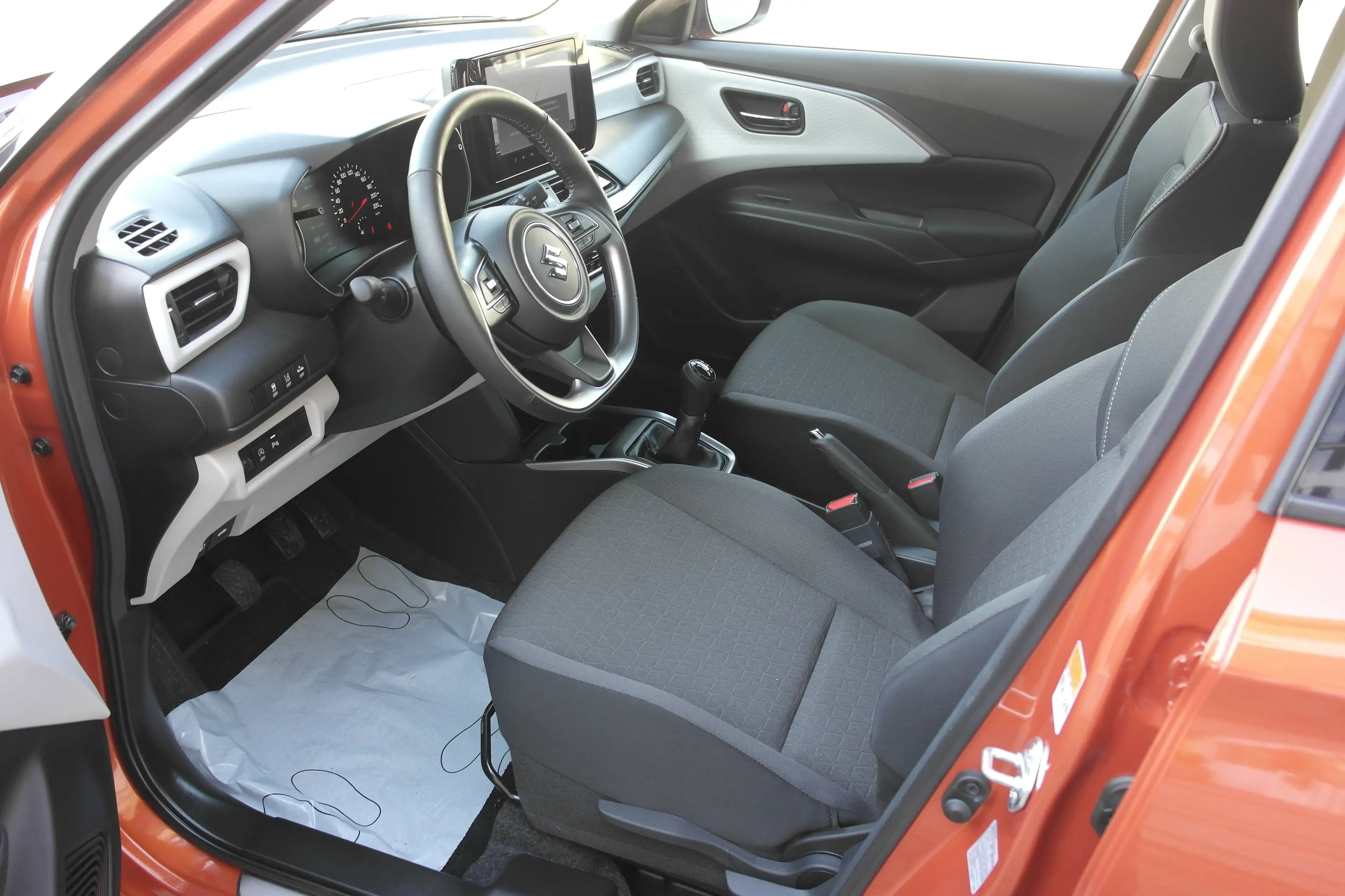 Suzuki Swift Swift 1.2 Dualjet Hybrid Comfort+,Navi,SHZ,wie NEU — photo 7