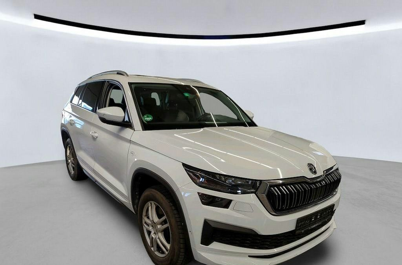 Skoda Kodiaq 2.0TDI L&K 7Sitze AHK Virt DCC Pano StHzg — photo 4