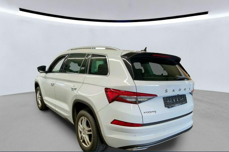 Skoda Kodiaq 2.0TDI L&K 7Sitze AHK Virt DCC Pano StHzg — photo 2