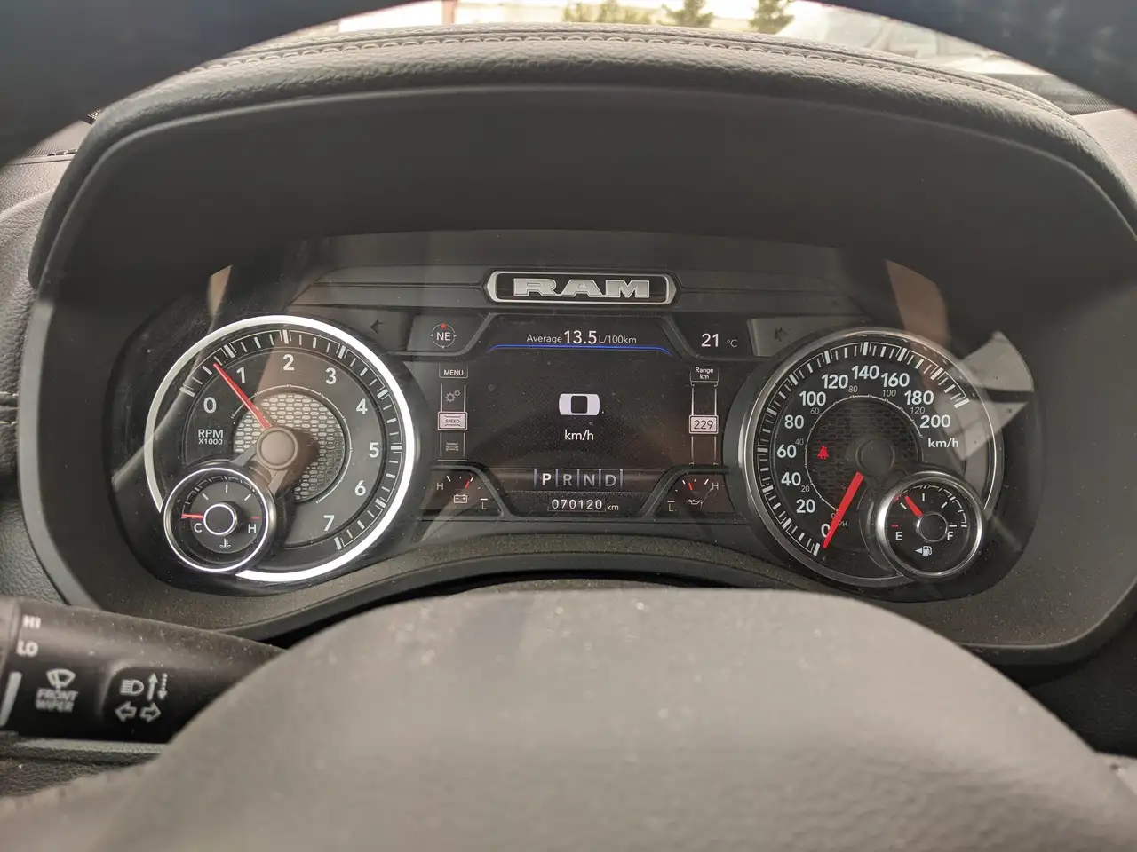 RAM 1500 снимка RAM 1500