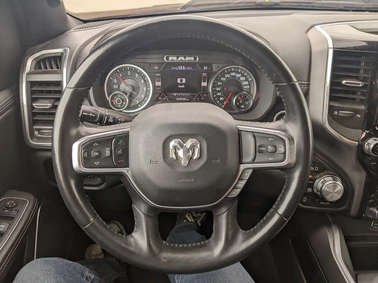 RAM 1500 снимка RAM 1500