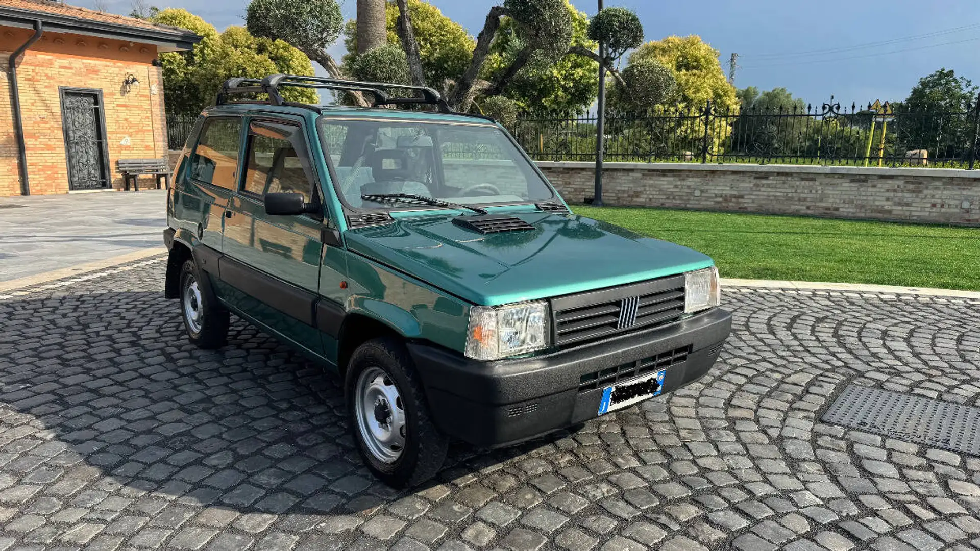 Fiat Panda 1.1 Trekking 4x4 A GAS GANCIO TRAINO Verde - 1