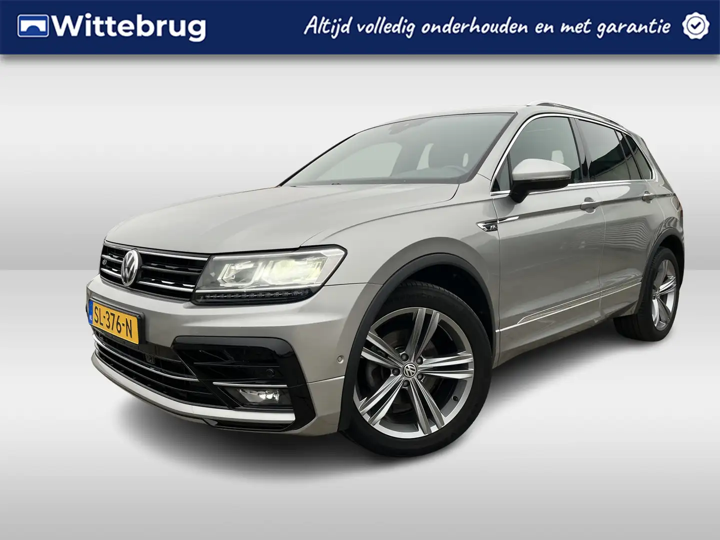 Volkswagen Tiguan 1.4 TSI ACT Highline Business R Advance DSG Automa Grijs - 1